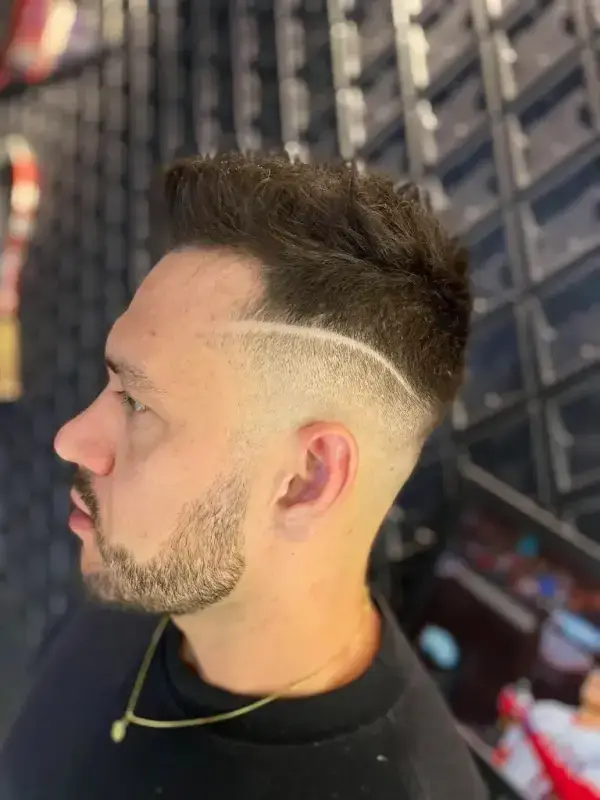 Fade técnico com design personalizado